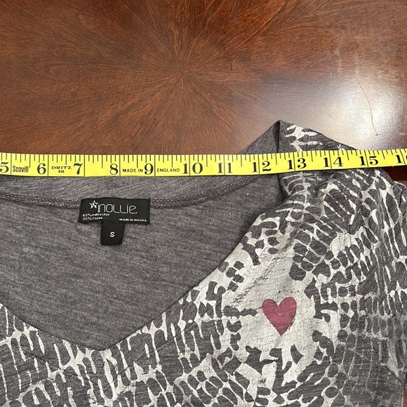 Nollie spider web top in gray. Size small - Picture 5 of 8